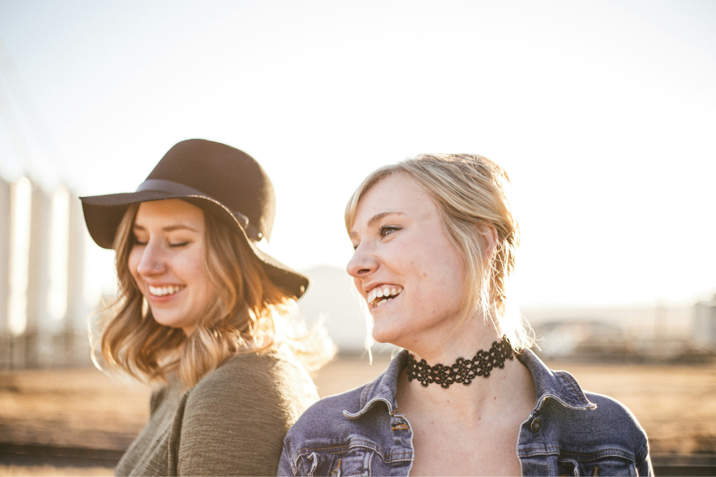 Sideview-Selfie-with-Two-Women-1